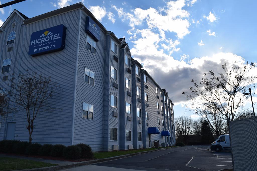 Microtel Inn & Suites By Wyndham Rock Hill/Charlotte Area Exterior photo