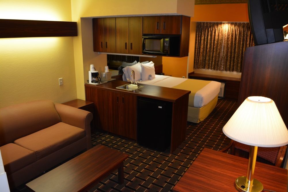 Microtel Inn & Suites By Wyndham Rock Hill/Charlotte Area Exterior photo